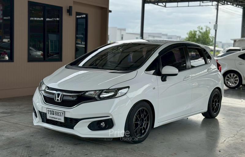 รถเก๋งมือสอง HONDA JAZZ รถปี 2020