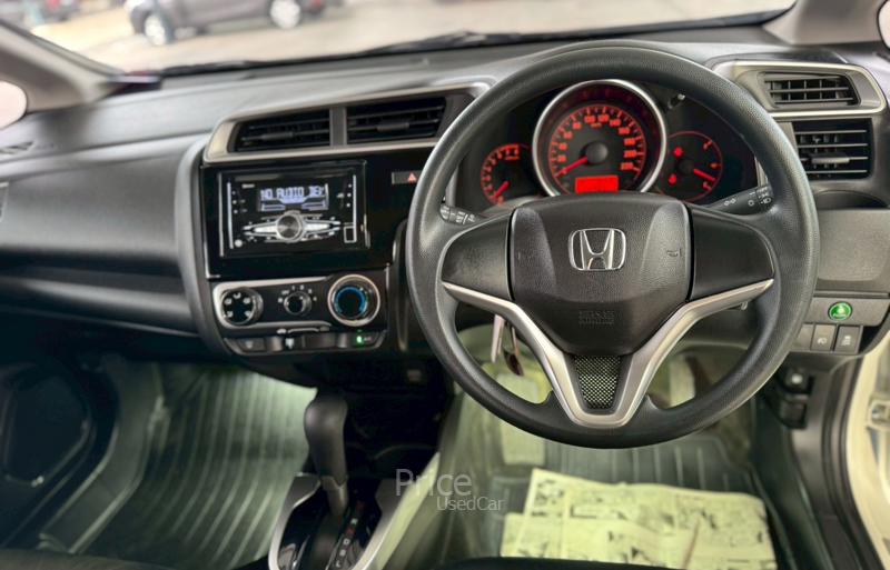 ขายรถเก๋งมือสอง-honda-ฮอนด้า-jazz-รถปี2020-รหัส90476-d0ac188f.jpg ขายรถเก๋งมือสอง-honda-ฮอนด้า-jazz-รถปี2020-รหัส90476-d0ac188f.jpg