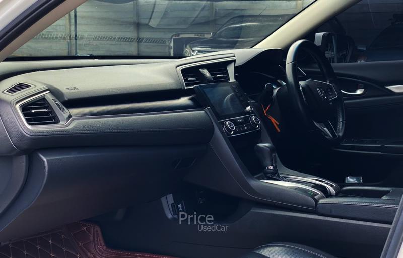 ขายรถเก๋งมือสอง-honda-ฮอนด้า-civic-รถปี2019-รหัส90480-0acc0832.jpg ขายรถเก๋งมือสอง-honda-ฮอนด้า-civic-รถปี2019-รหัส90480-0acc0832.jpg