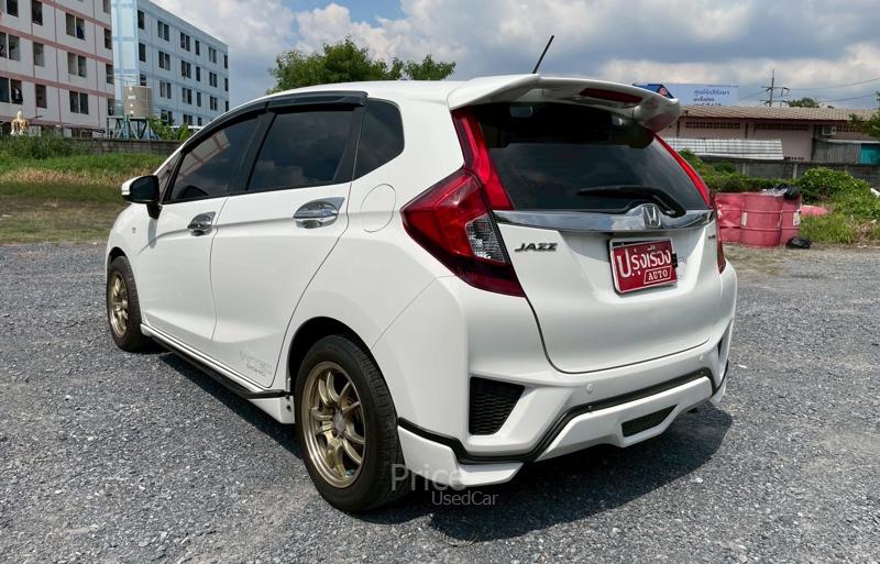 ขายรถเก๋งมือสอง-honda-ฮอนด้า-jazz-รถปี2015-รหัส90517-123ddbb7.jpg ขายรถเก๋งมือสอง-honda-ฮอนด้า-jazz-รถปี2015-รหัส90517-123ddbb7.jpg