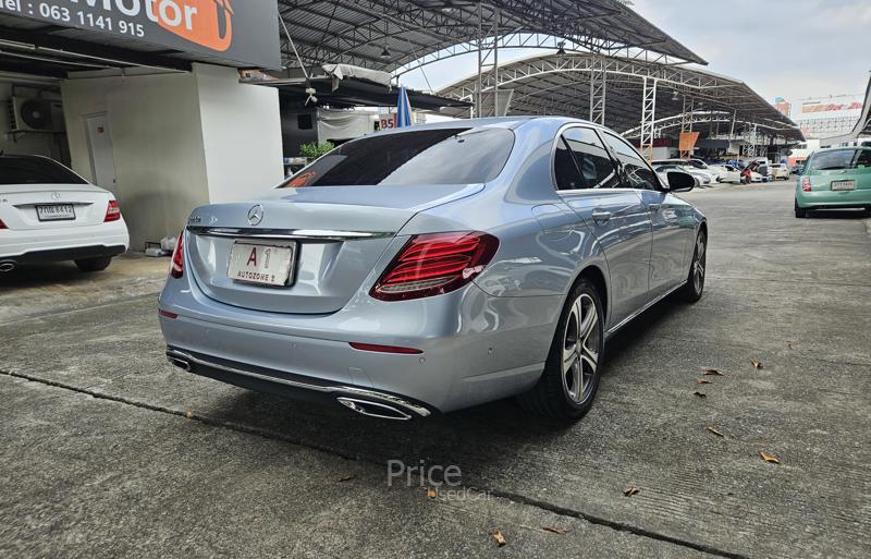 ขายรถเก๋งมือสอง-mercedes-benz-เมอร์เซเดสเบนซ์-e220-รถปี2017-รหัส90526-4c25a0cf.jpg ขายรถเก๋งมือสอง-mercedes-benz-เมอร์เซเดสเบนซ์-e220-รถปี2017-รหัส90526-4c25a0cf.jpg