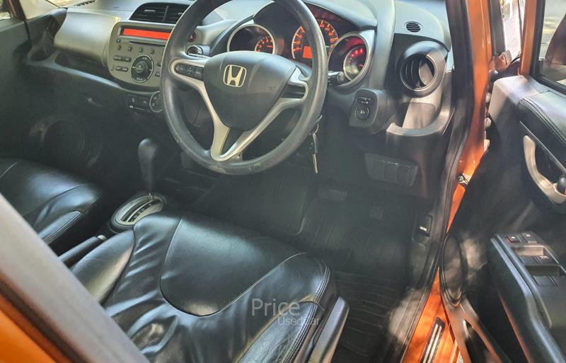 ขายรถเก๋งมือสอง-honda-ฮอนด้า-jazz-รถปี2012-รหัส90564-5d97dec1.jpg ขายรถเก๋งมือสอง-honda-ฮอนด้า-jazz-รถปี2012-รหัส90564-5d97dec1.jpg
