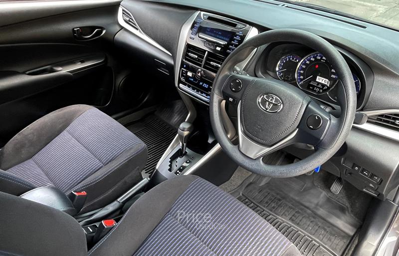 ขายรถเก๋งมือสอง-toyota-โตโยต้า-yaris-รถปี2018-รหัส90574-51746456.jpg ขายรถเก๋งมือสอง-toyota-โตโยต้า-yaris-รถปี2018-รหัส90574-51746456.jpg