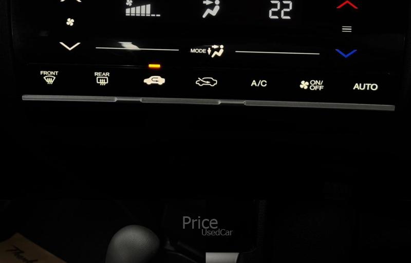 ขายรถเก๋งมือสอง-honda-ฮอนด้า-jazz-รถปี2018-รหัส90637-6aafbf12.jpg ขายรถเก๋งมือสอง-honda-ฮอนด้า-jazz-รถปี2018-รหัส90637-6aafbf12.jpg