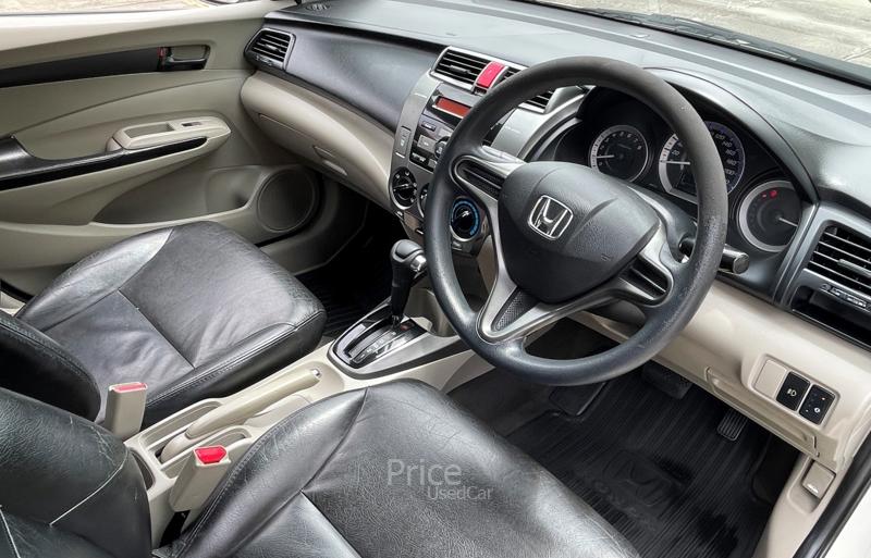 ขายรถเก๋งมือสอง-honda-ฮอนด้า-city-รถปี2013-รหัส90649-1dded526.jpg ขายรถเก๋งมือสอง-honda-ฮอนด้า-city-รถปี2013-รหัส90649-1dded526.jpg