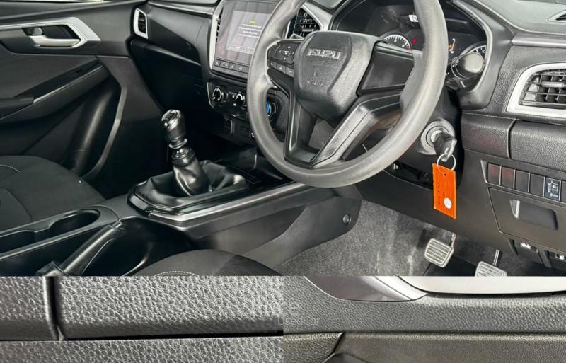 ขายรถกระบะมือสอง-isuzu-อีซูซุ-d-max-รถปี2023-รหัส90725-5d9c8fd8.jpg