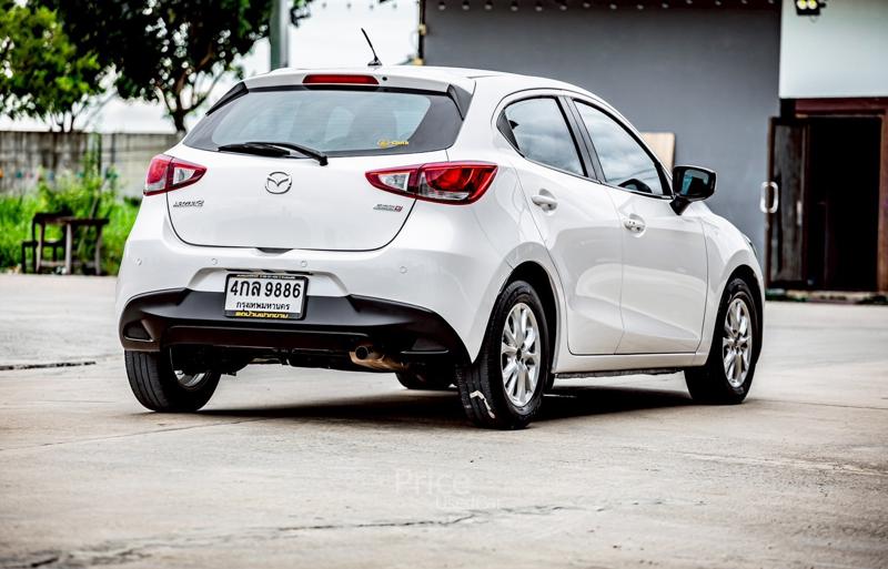 ขายรถเก๋งมือสอง-mazda-มาสด้า-2-รถปี2015-รหัส90727-7a79b4b2.jpg ขายรถเก๋งมือสอง-mazda-มาสด้า-2-รถปี2015-รหัส90727-7a79b4b2.jpg