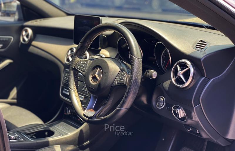 ขายรถเก๋งมือสอง-mercedes-benz-เมอร์เซเดสเบนซ์-cla200-รถปี2017-รหัส90742-b445c0da.jpg ขายรถเก๋งมือสอง-mercedes-benz-เมอร์เซเดสเบนซ์-cla200-รถปี2017-รหัส90742-b445c0da.jpg