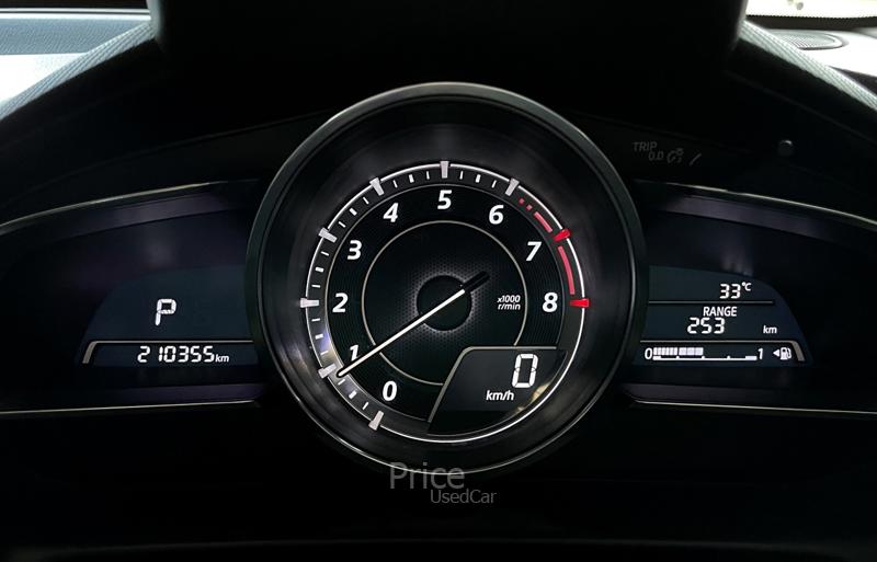 ขายรถเก๋งมือสอง-mazda-มาสด้า-2-รถปี2015-รหัส90764-51ba2346.jpg ขายรถเก๋งมือสอง-mazda-มาสด้า-2-รถปี2015-รหัส90764-51ba2346.jpg