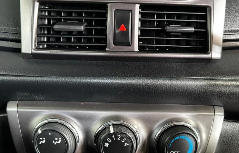 ขายรถเก๋งมือสอง-toyota-โตโยต้า-yaris-รถปี2015-รหัส90791-91ddcea4.jpg