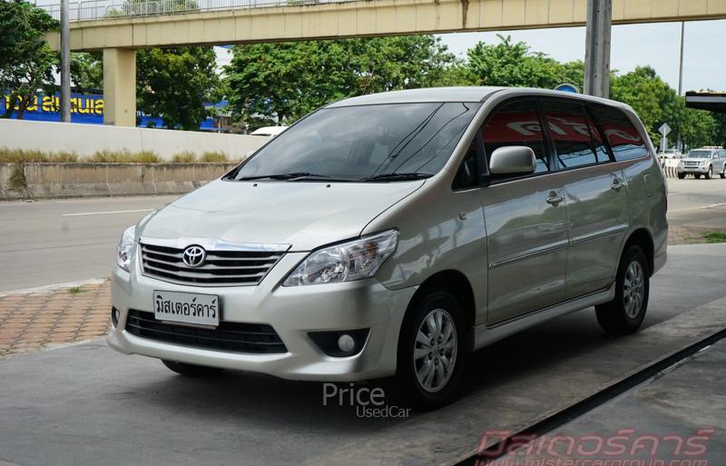 รถตู้มือสอง TOYOTA INNOVA รถปี 2012