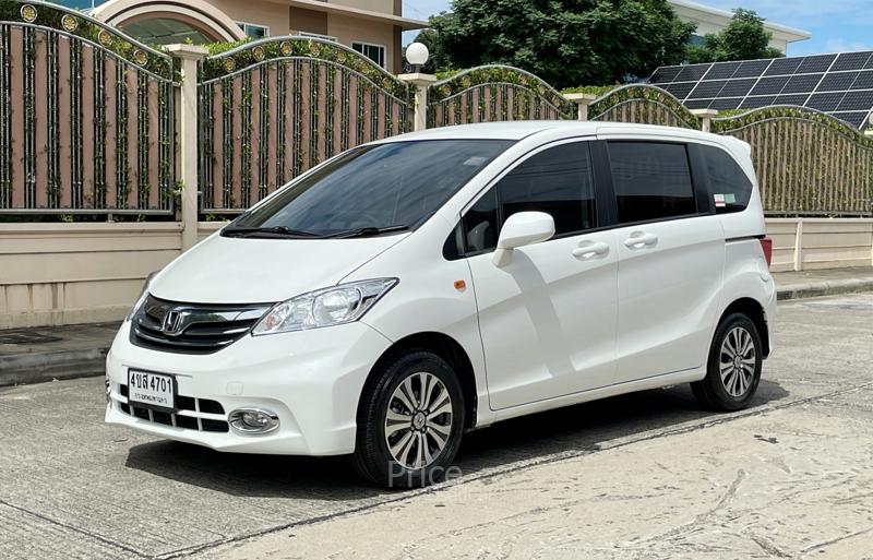 รถเก๋งมือสอง HONDA FREED รถปี 2013 รถเก๋งมือสอง HONDA FREED รถปี 2013