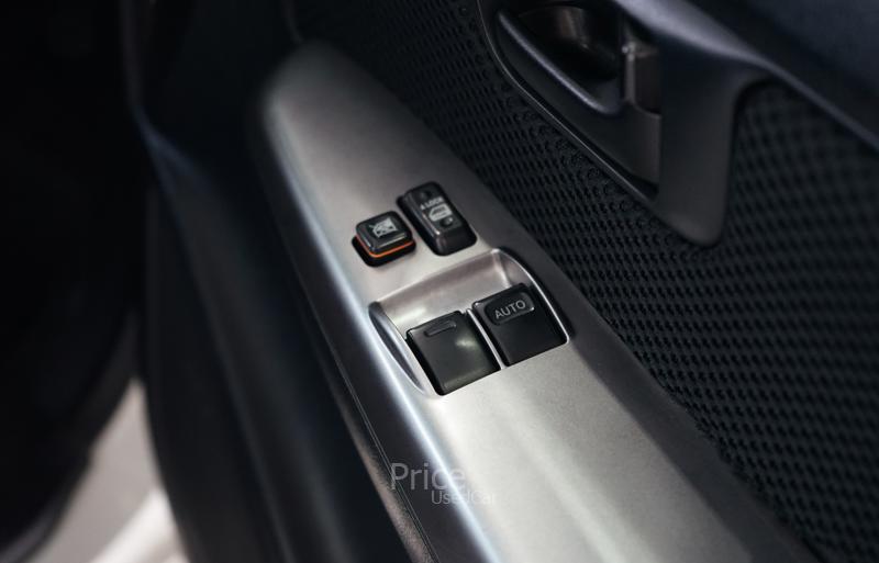 ขายรถกระบะมือสอง-toyota-โตโยต้า-hilux-vigo-champ-รถปี2015-รหัส90873-1d4a003d.jpg