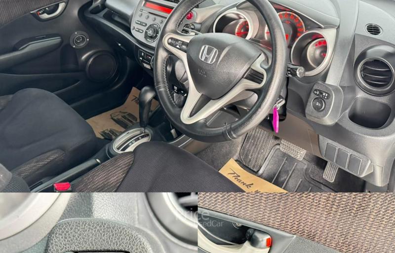 ขายรถเก๋งมือสอง-honda-ฮอนด้า-jazz-รถปี2013-รหัส90892-81ff0917.jpg ขายรถเก๋งมือสอง-honda-ฮอนด้า-jazz-รถปี2013-รหัส90892-81ff0917.jpg