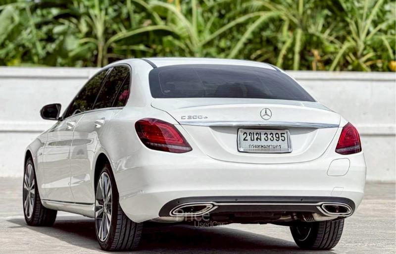 ขายรถเก๋งมือสอง-mercedes-benz-เมอร์เซเดสเบนซ์-c300-รถปี2019-รหัส90921-37ed8075.jpg ขายรถเก๋งมือสอง-mercedes-benz-เมอร์เซเดสเบนซ์-c300-รถปี2019-รหัส90921-37ed8075.jpg