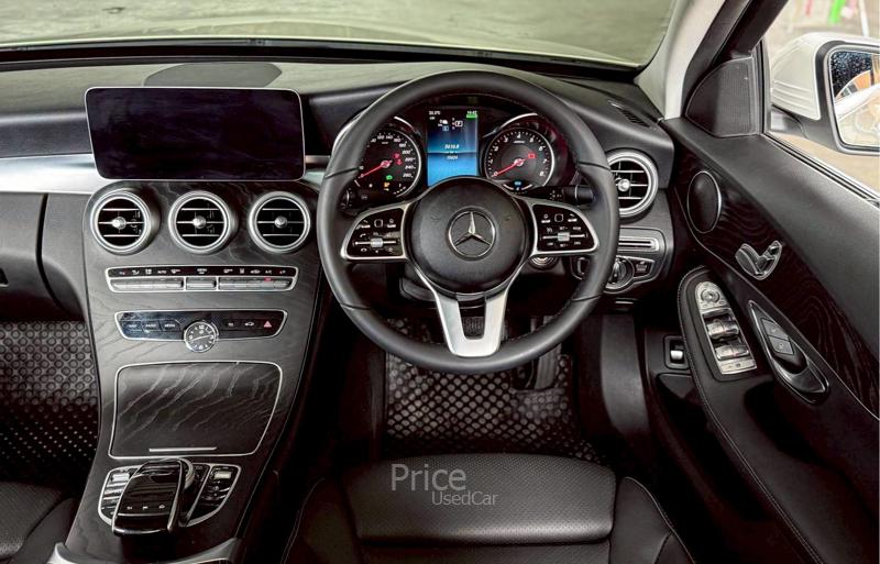 ขายรถเก๋งมือสอง-mercedes-benz-เมอร์เซเดสเบนซ์-c300-รถปี2019-รหัส90921-50f00e31.jpg ขายรถเก๋งมือสอง-mercedes-benz-เมอร์เซเดสเบนซ์-c300-รถปี2019-รหัส90921-50f00e31.jpg