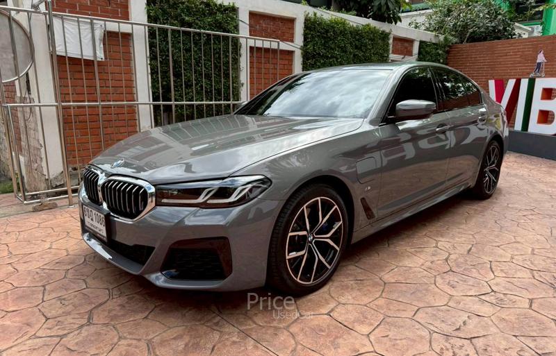 รถเก๋งมือสอง BMW 530i รถปี 2021 รถเก๋งมือสอง BMW 530i รถปี 2021