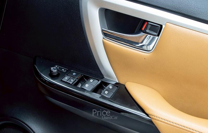 ขายรถอเนกประสงค์มือสอง-toyota-โตโยต้า-fortuner-รถปี2020-รหัส90940-9f9f91c9.jpg ขายรถอเนกประสงค์มือสอง-toyota-โตโยต้า-fortuner-รถปี2020-รหัส90940-9f9f91c9.jpg