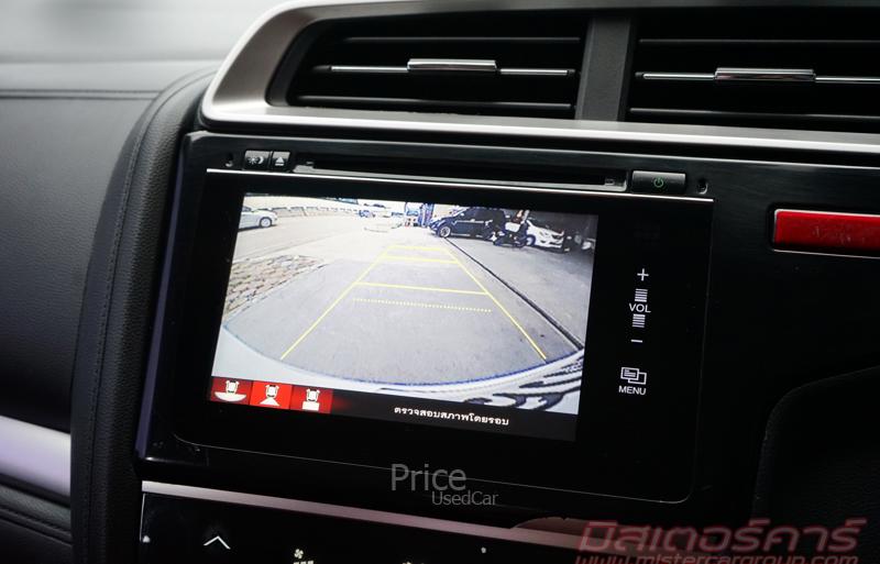 ขายรถเก๋งมือสอง-honda-ฮอนด้า-jazz-รถปี2014-รหัส90941-16b9acc8.jpg
