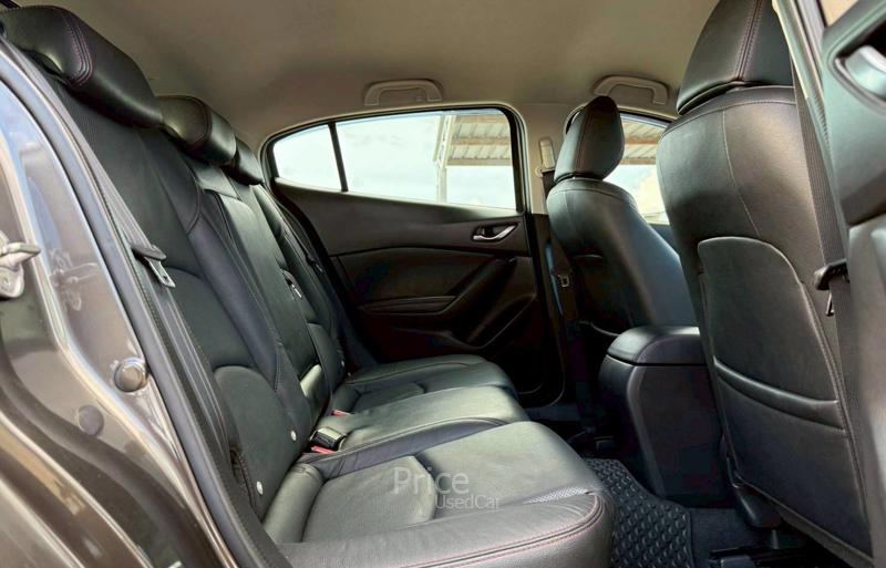 ขายรถเก๋งมือสอง-mazda-มาสด้า-3-รถปี2014-รหัส90960-532373f1.jpg ขายรถเก๋งมือสอง-mazda-มาสด้า-3-รถปี2014-รหัส90960-532373f1.jpg