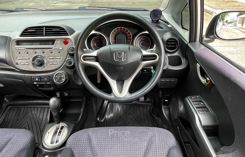 ขายรถเก๋งมือสอง-honda-ฮอนด้า-jazz-รถปี2010-รหัส90980-ff1cb1e2.jpg
