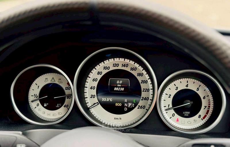 ขายรถเก๋งมือสอง-mercedes-benz-เมอร์เซเดสเบนซ์-e250-amg-รถปี2015-รหัส91004-1ed0b897.jpg ขายรถเก๋งมือสอง-mercedes-benz-เมอร์เซเดสเบนซ์-e250-amg-รถปี2015-รหัส91004-1ed0b897.jpg