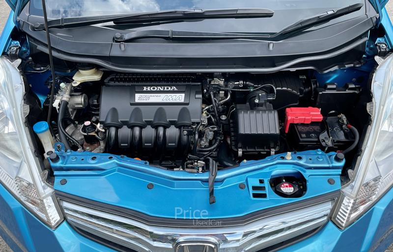 ขายรถเก๋งมือสอง-honda-ฮอนด้า-jazz-รถปี2013-รหัส91013-5809c5d4.jpg