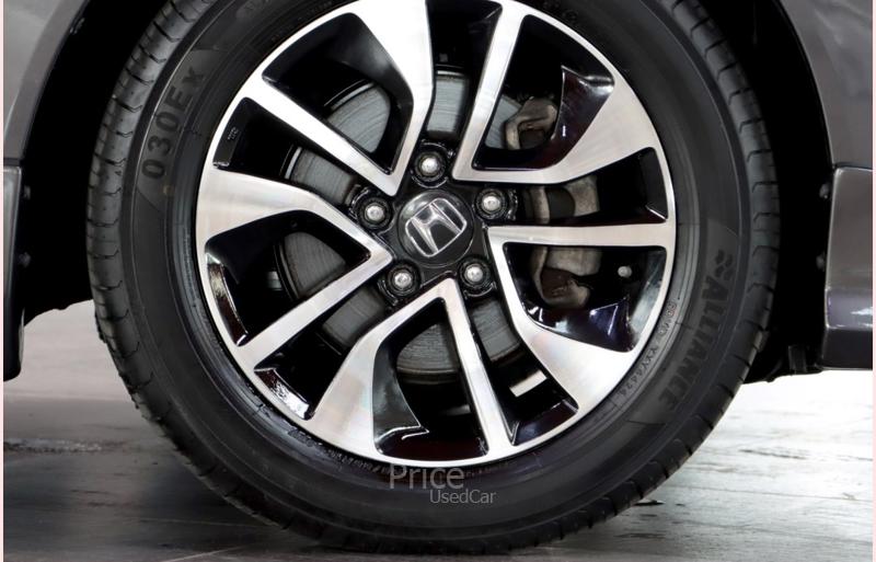 ขายรถเก๋งมือสอง-honda-ฮอนด้า-civic-รถปี2015-รหัส91046-a7c2b414.jpg ขายรถเก๋งมือสอง-honda-ฮอนด้า-civic-รถปี2015-รหัส91046-a7c2b414.jpg