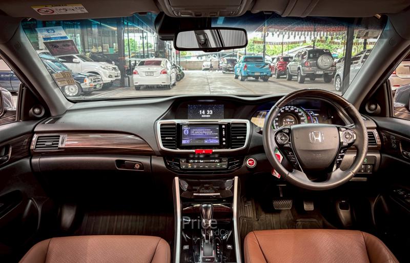 ขายรถเก๋งมือสอง-honda-ฮอนด้า-accord-รถปี2016-รหัส91119-defd72c4.jpg