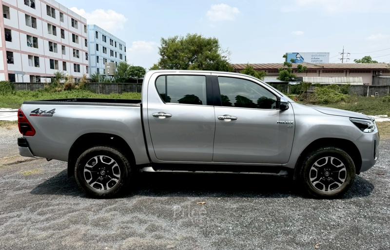 ขายรถกระบะมือสอง TOYOTA HILUX REVO 2.8 G 4WD รถปี 2021
