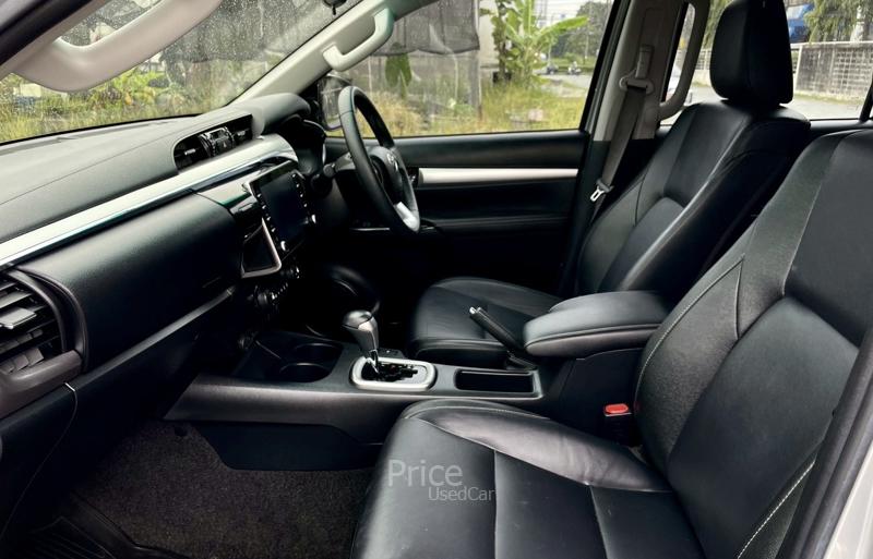 ขายรถกระบะมือสอง TOYOTA HILUX REVO 2.8 G 4WD รถปี 2021