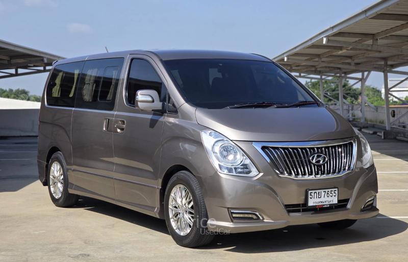 รถตู้มือสอง HYUNDAI H-1 รถปี 2016