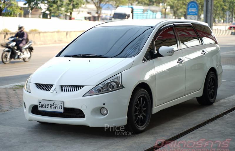 รถตู้มือสอง MITSUBISHI SPACE WAGON รถปี 2011