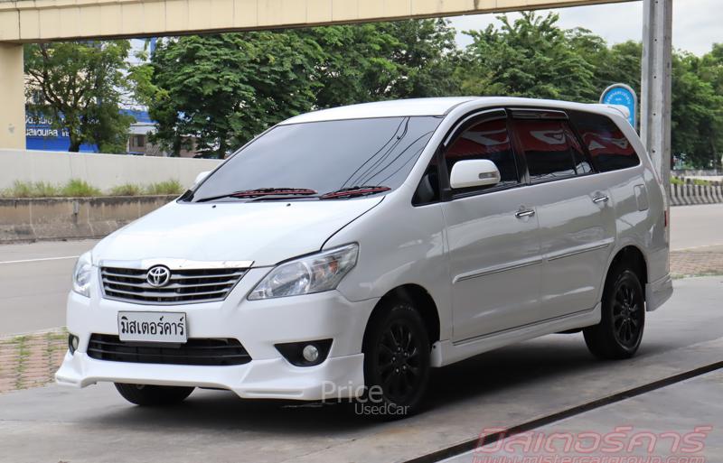 รถตู้มือสอง TOYOTA INNOVA รถปี 2013