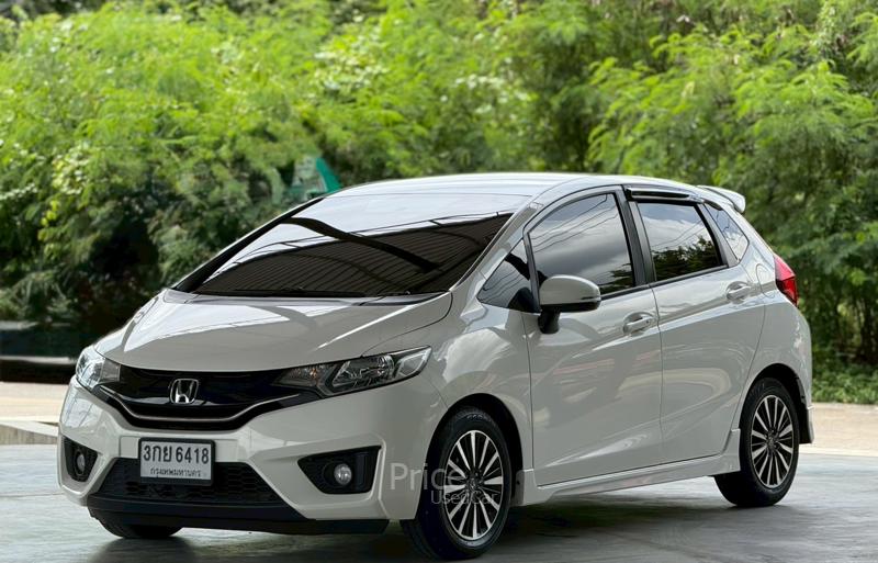รถเก๋งมือสอง HONDA JAZZ รถปี 2014