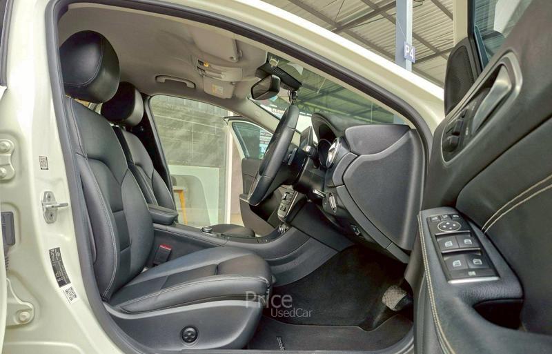ขายรถเก๋งมือสอง-mercedes-benz-เมอร์เซเดสเบนซ์-gla200-รถปี2016-รหัส91354-1178af09.jpg