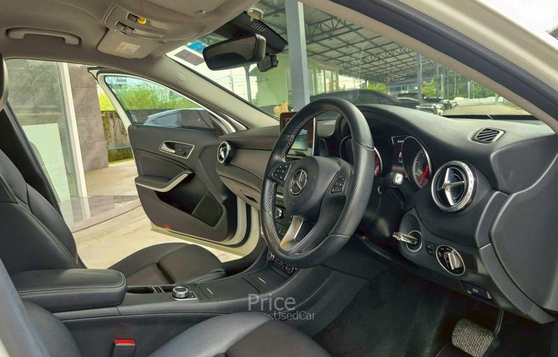 ขายรถเก๋งมือสอง-mercedes-benz-เมอร์เซเดสเบนซ์-gla200-รถปี2016-รหัส91354-a249fc76.jpg