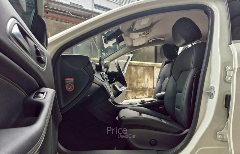 ขายรถเก๋งมือสอง-mercedes-benz-เมอร์เซเดสเบนซ์-gla200-รถปี2016-รหัส91354-bae2d38f.jpg
