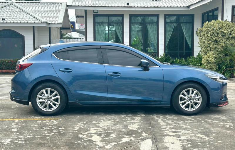 ขายรถเก๋งมือสอง-mazda-มาสด้า-3-รถปี2018-รหัส91368-dcb83437.jpg
