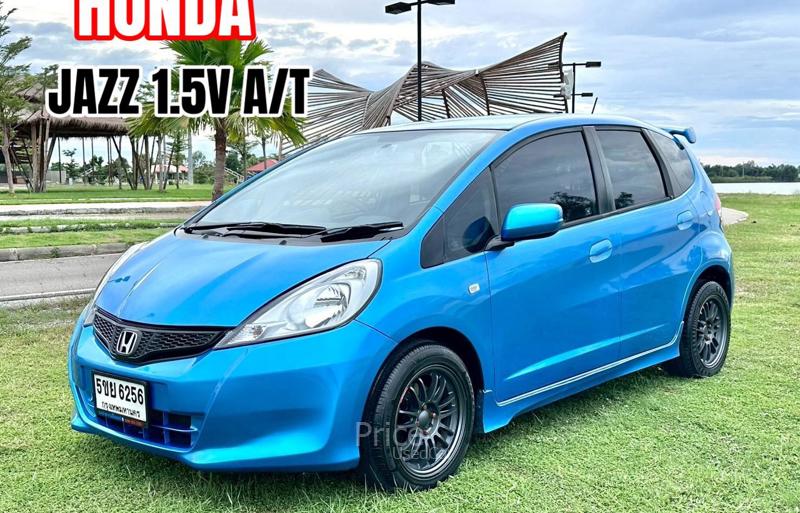 รถเก๋งมือสอง HONDA JAZZ รถปี 2013