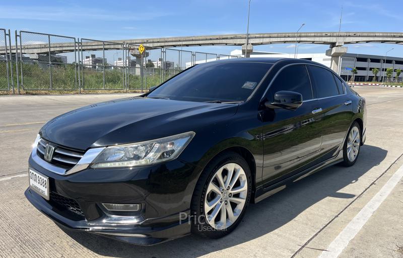 รถเก๋งมือสอง HONDA ACCORD รถปี 2014