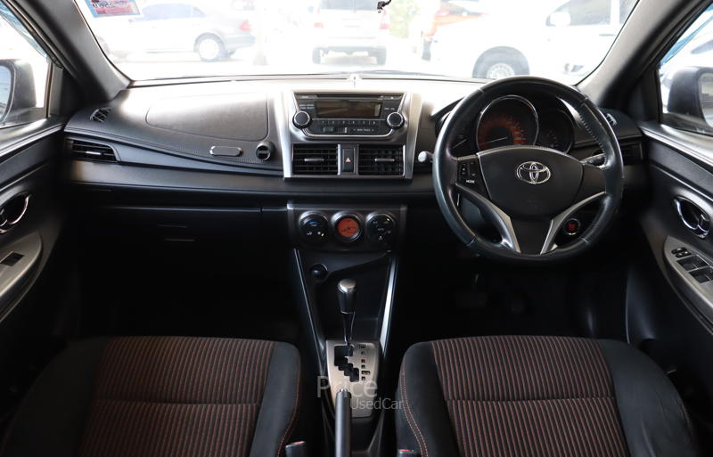 ขายรถเก๋งมือสอง-toyota-โตโยต้า-yaris-รถปี2013-รหัส91567-40304e47.jpg