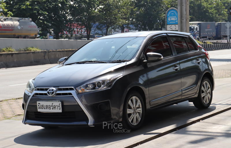 รถเก๋งมือสอง TOYOTA YARIS รถปี 2013