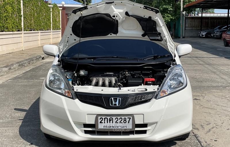 ขายรถเก๋งมือสอง-honda-ฮอนด้า-jazz-รถปี2013-รหัส91693-26eab717.jpg