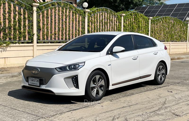 รถตู้มือสอง HYUNDAI H-1 รถปี 2019