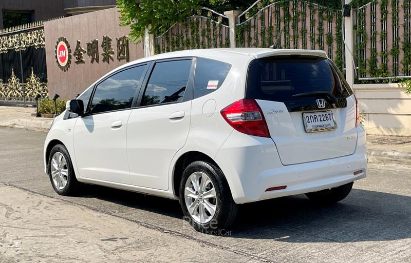 ขายรถเก๋งมือสอง-honda-ฮอนด้า-jazz-รถปี2013-รหัส91915-1450eb3c.jpg