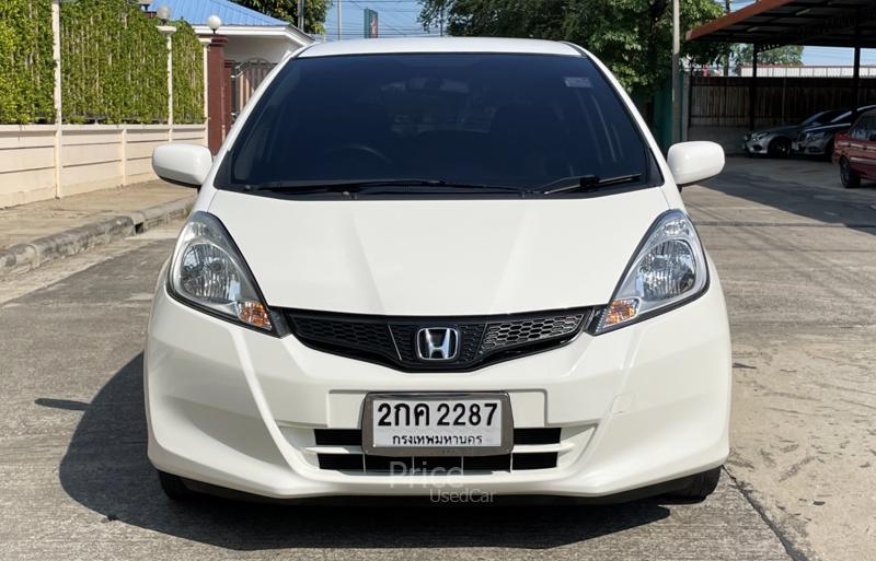 ขายรถเก๋งมือสอง-honda-ฮอนด้า-jazz-รถปี2013-รหัส91915-4e4792d3.jpg