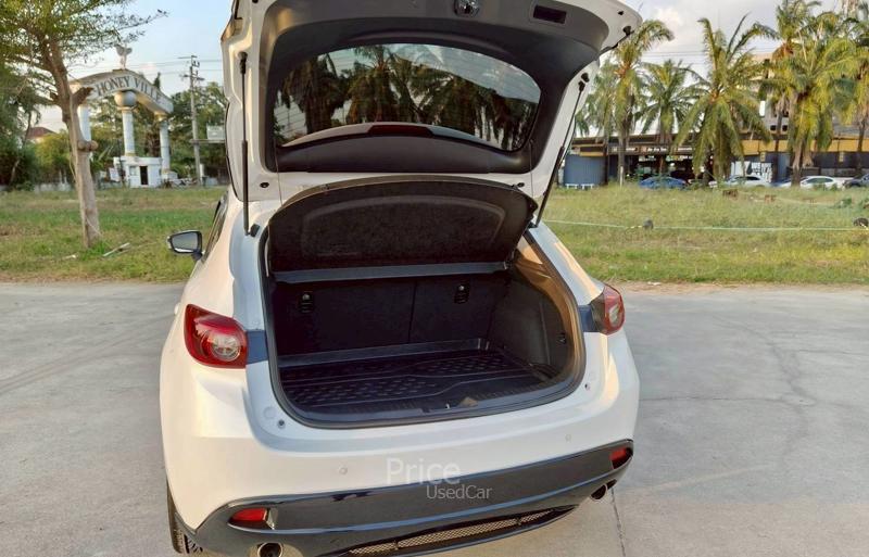 ขายรถเก๋งมือสอง-mazda-มาสด้า-3-รถปี2016-รหัส92962-fc7e85bf.jpg
