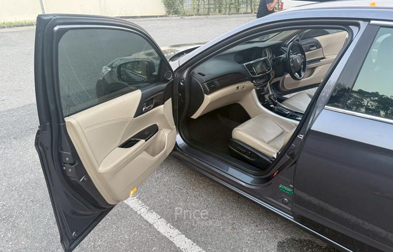 ขายรถเก๋งมือสอง-honda-ฮอนด้า-accord-รถปี2018-รหัส93068-2ee35218.jpg