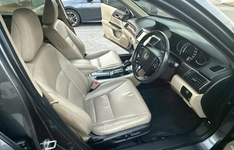 ขายรถเก๋งมือสอง-honda-ฮอนด้า-accord-รถปี2018-รหัส93068-6ac62fcf.jpg